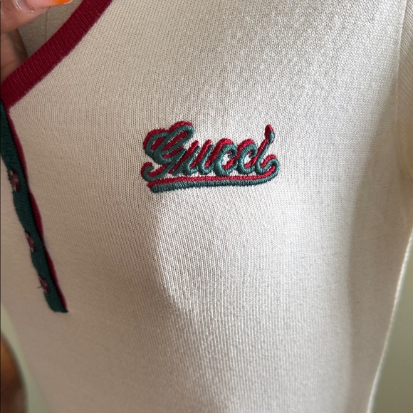 Gucci Cream Top with Green and Red Accents - Picture 5 of 8